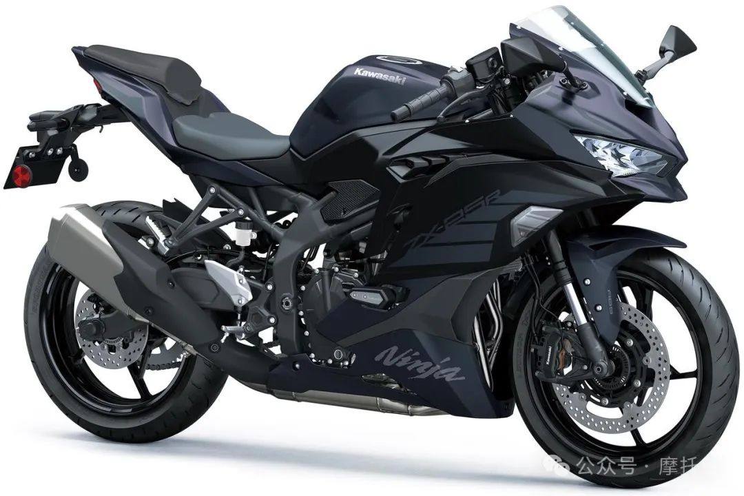 川崎发布2025款Ninja ZX-25R SE，250cc四缸跑车涂装更新