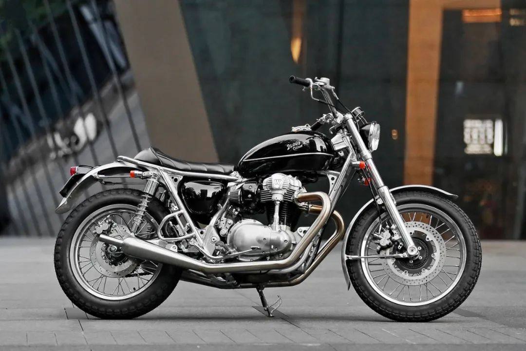 优雅暴击：Kawasaki W800 | 每日一车