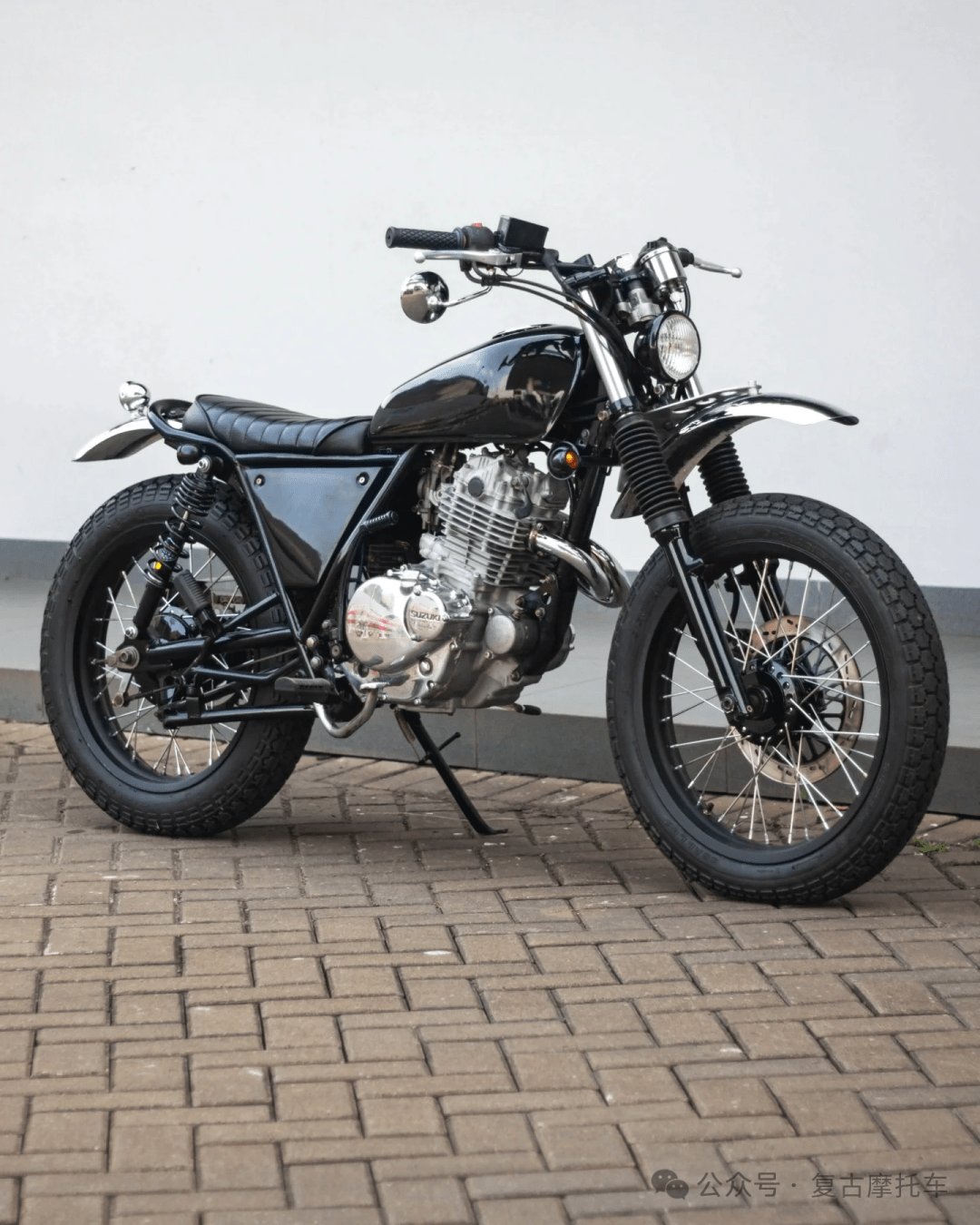 几年前流行的的改装风格，现在看起来仍然舒服 Suzuki tu250 | 每日一车