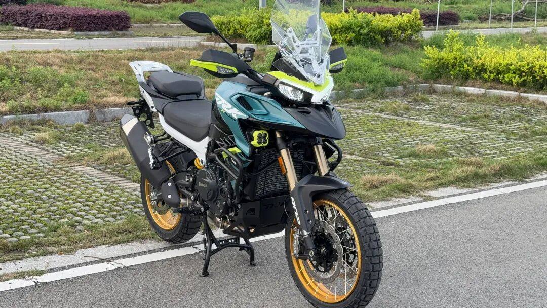 贝纳利TRK902,一款非常独特的旗舰ADV