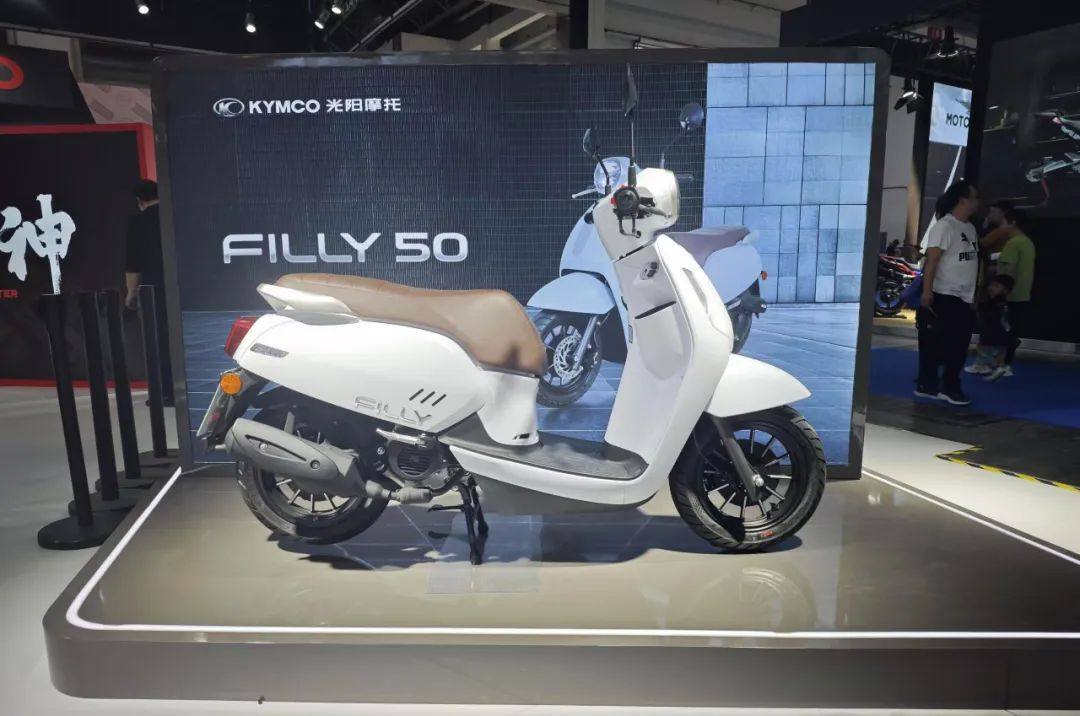 光阳 Filly 50 复古踏板工信部申报,光阳居然用了钱江的引擎