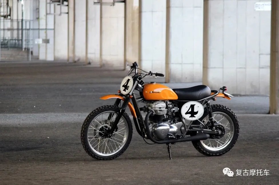 VMX风格的川崎W650 | 每日一车