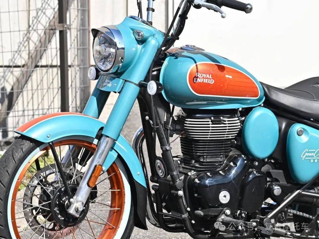 求引进！让它给国产假复古车们上上课：皇家恩菲尔德 Goan Classic 350 发布 | 新车