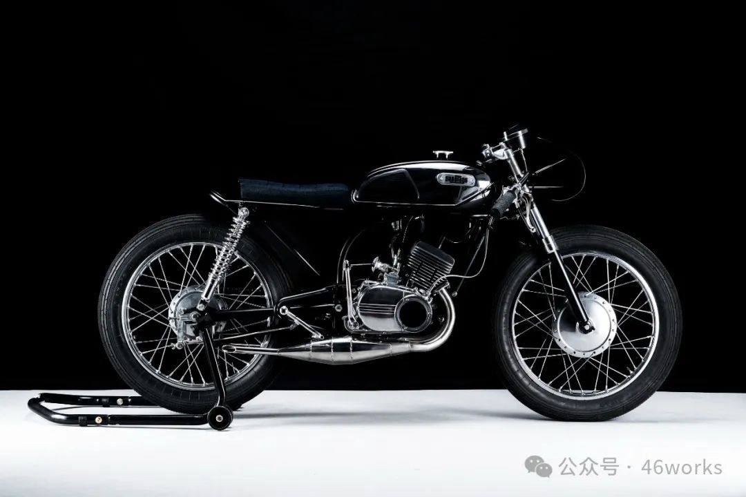吸烟的艺术：Yamaha RD125