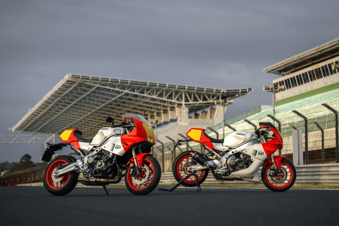 细节特写：Yamaha 2024 XSR900 GP 复古跑车