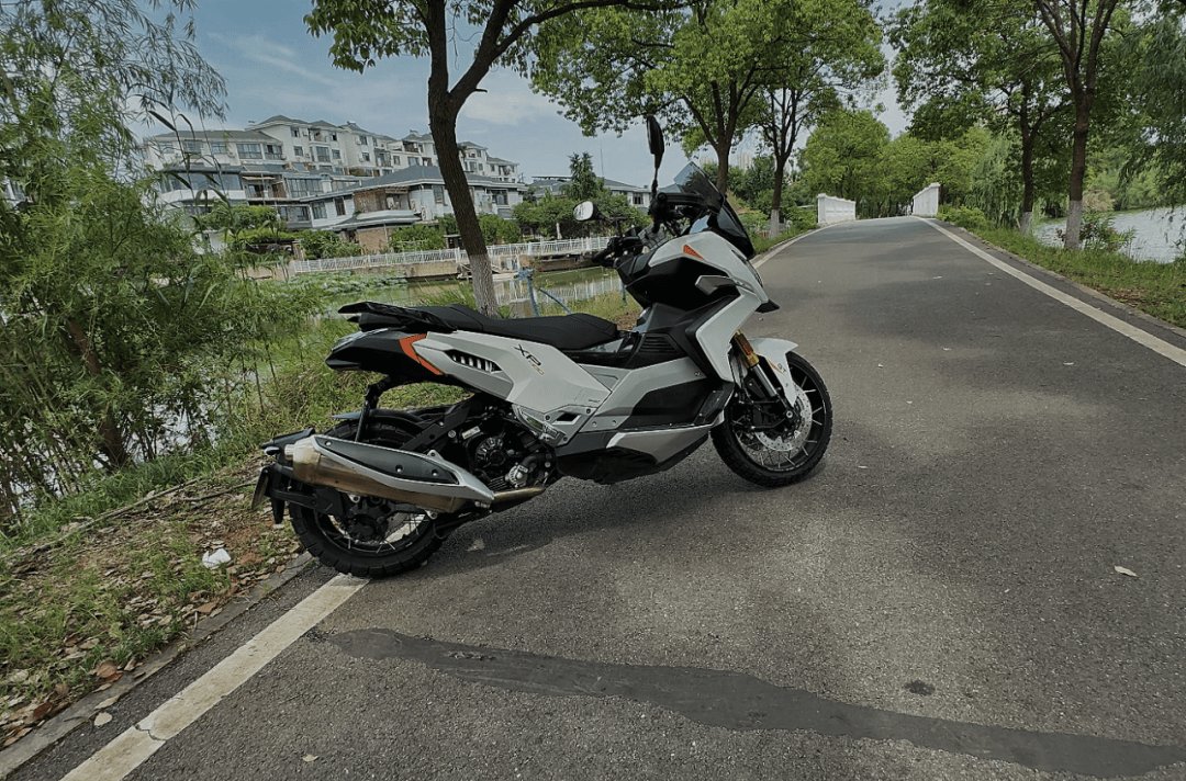 我们不一样——评标致XP400 GT