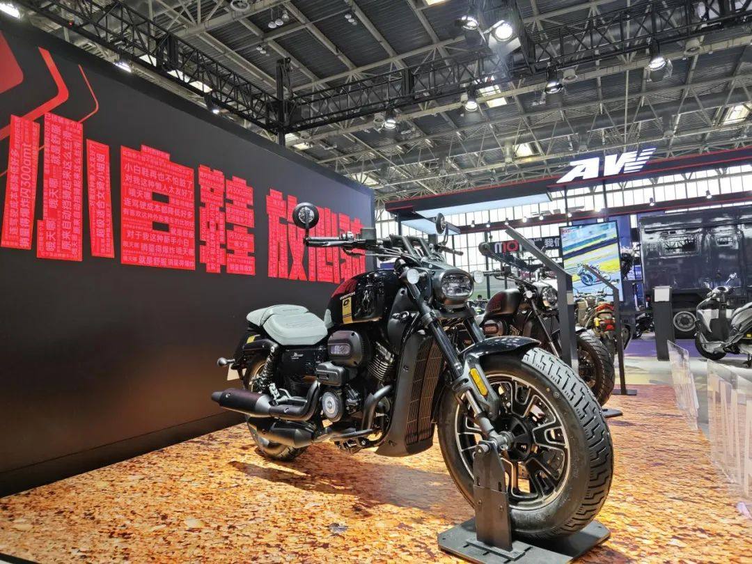 北京摩展 | 7980起，钱江12款新车发布！