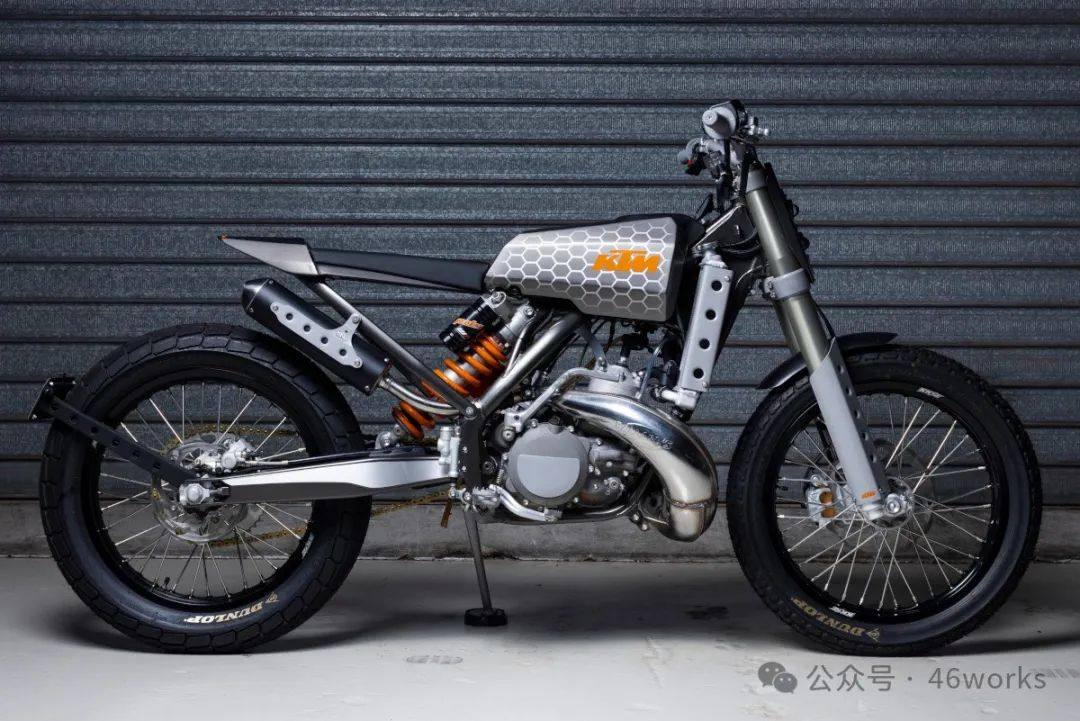 狂暴两冲程:KTM 300 EXC