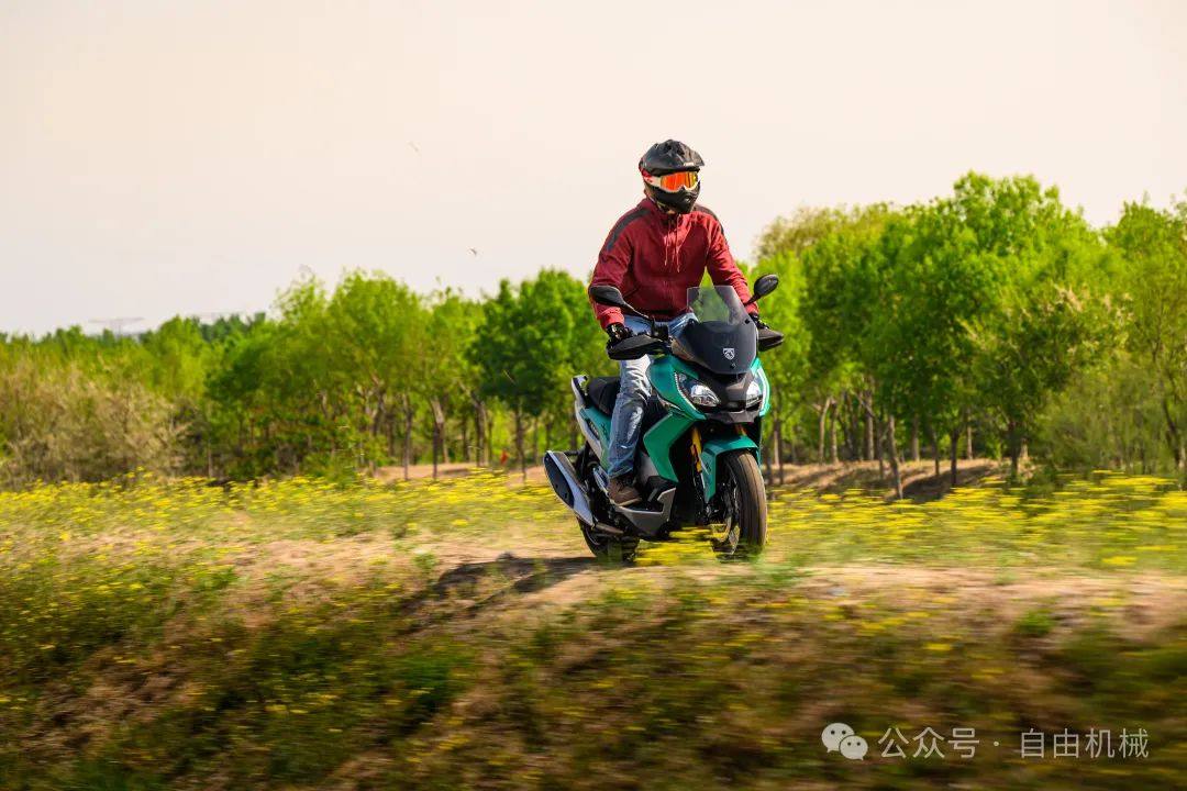 动力操控新体验,时隔两月再试XP400丨把玩