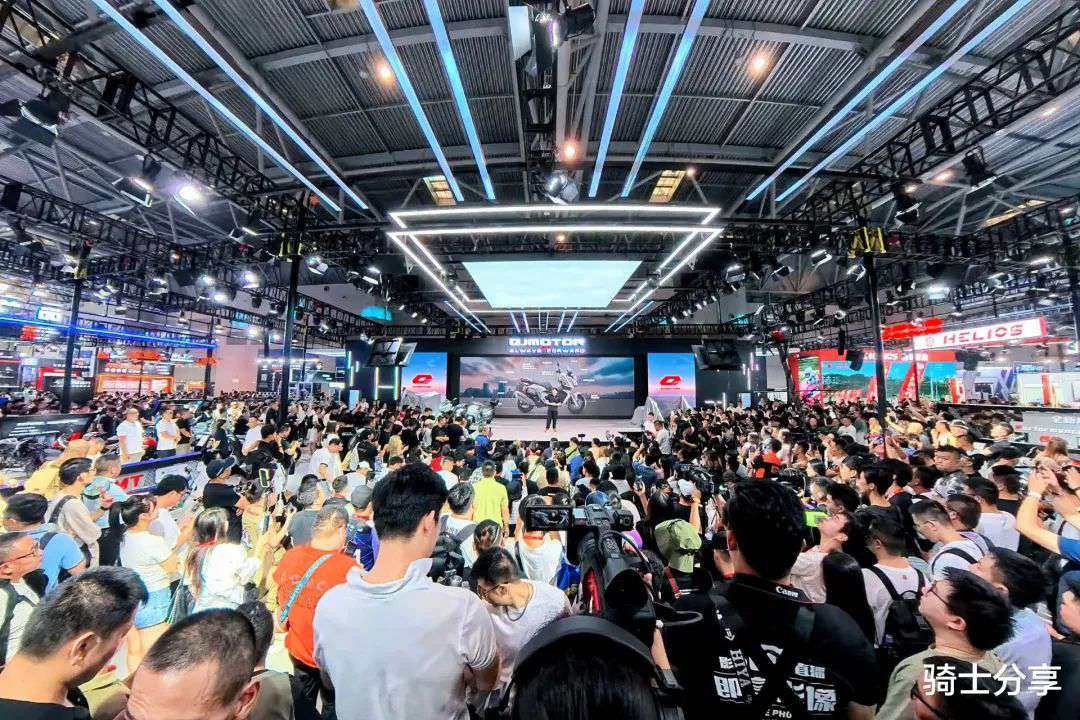 售价17800元起，贝纳利V缸巡航车上市！外观犀利配置不错