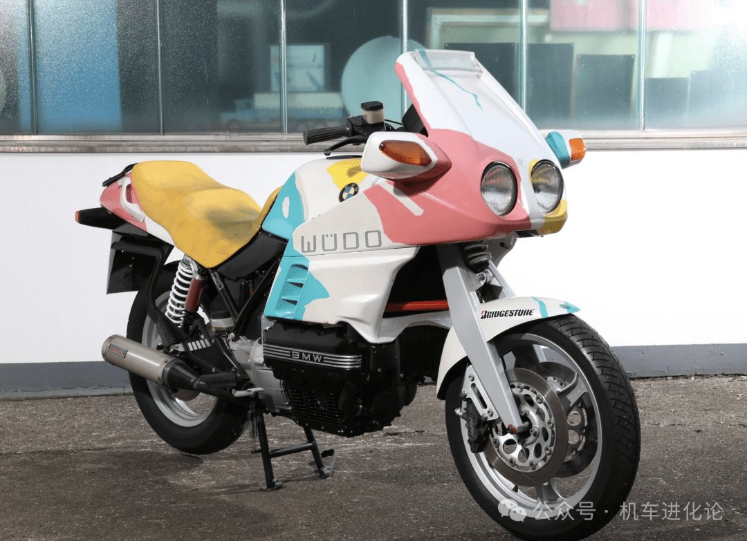 霍萨克悬挂系统的BMW K100RS