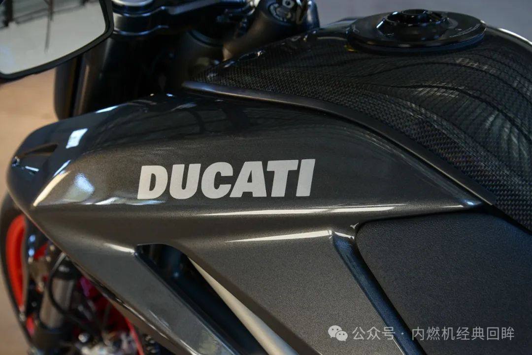 杜卡迪1100改装
