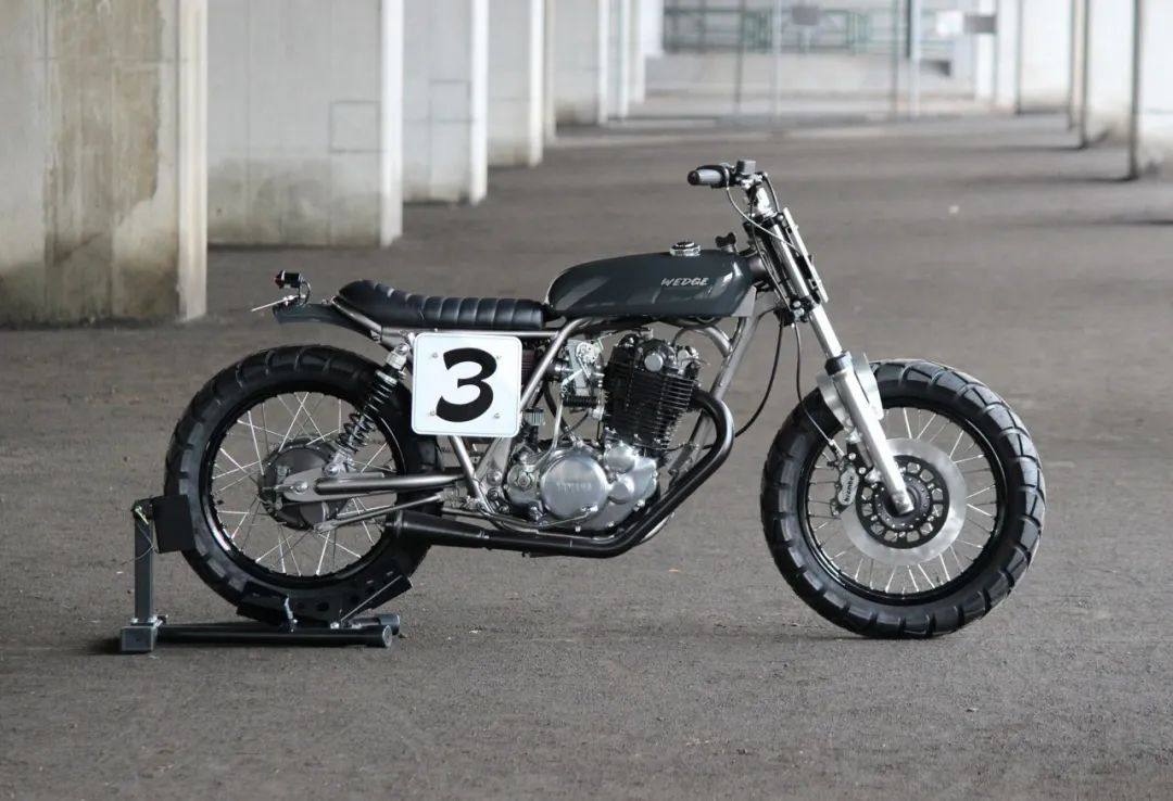极简风格改装!雅马哈 SR400