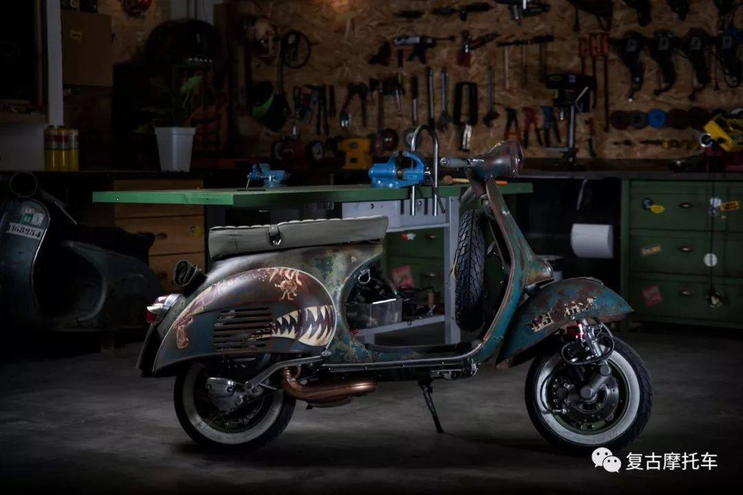 让人欲罢不能的自然旧感 Vespa | 每日一车
