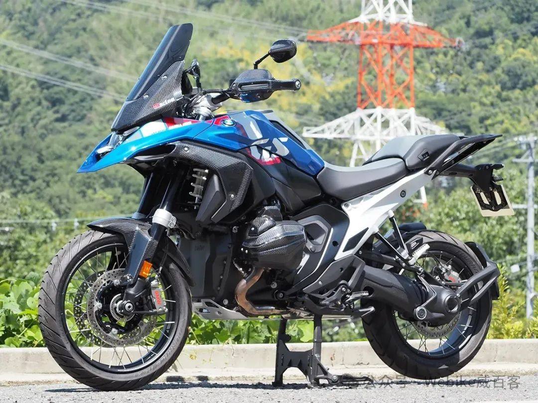 全碳纤维武装！Magical Racing为宝马R1300GS打造Street Bodywork风格外观件