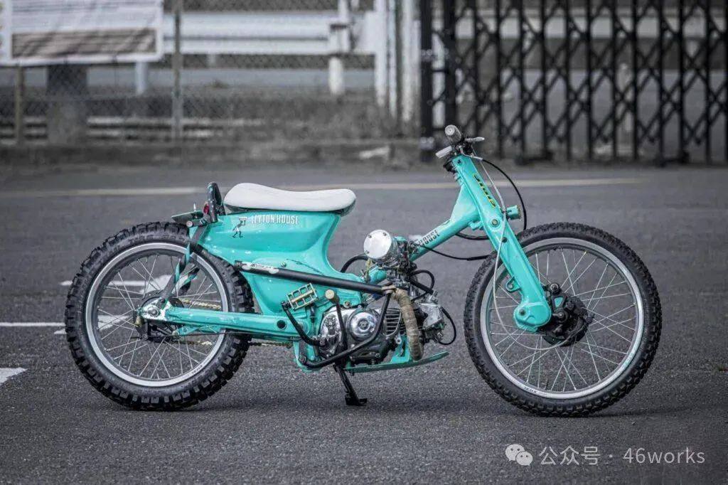 闪亮莱顿蓝:Honda Super Cub Chopper | 每日一车