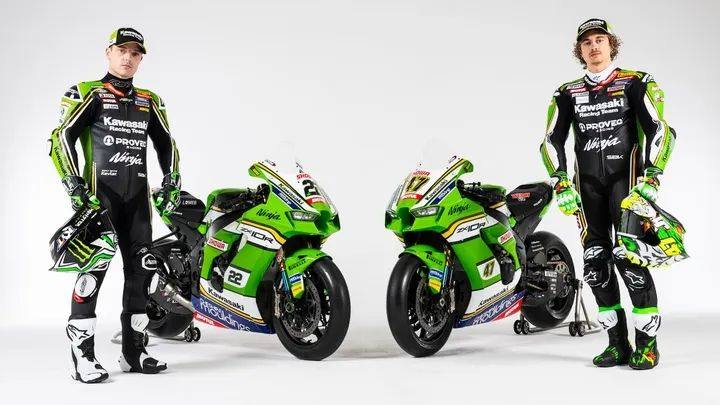 川崎又出新色！终于不是黑配绿！Ninja ZX-4RR KRT亮相！