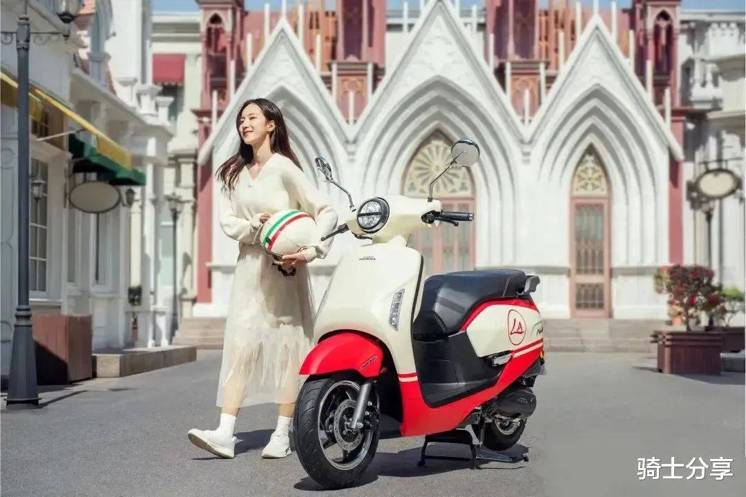 被模仿最多的踏板车,UY升级无望,姜戈欲哭无泪,本田有恃无恐