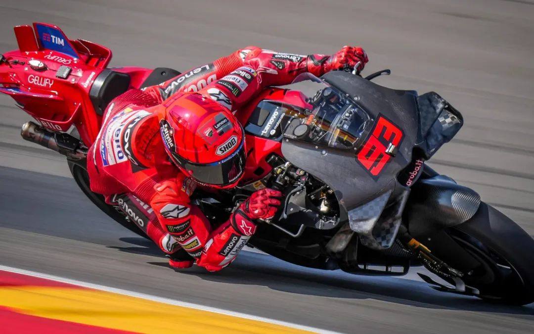 KTM拷贝DUCATI?雅马哈的V4发动机要来了？官方发布声浪