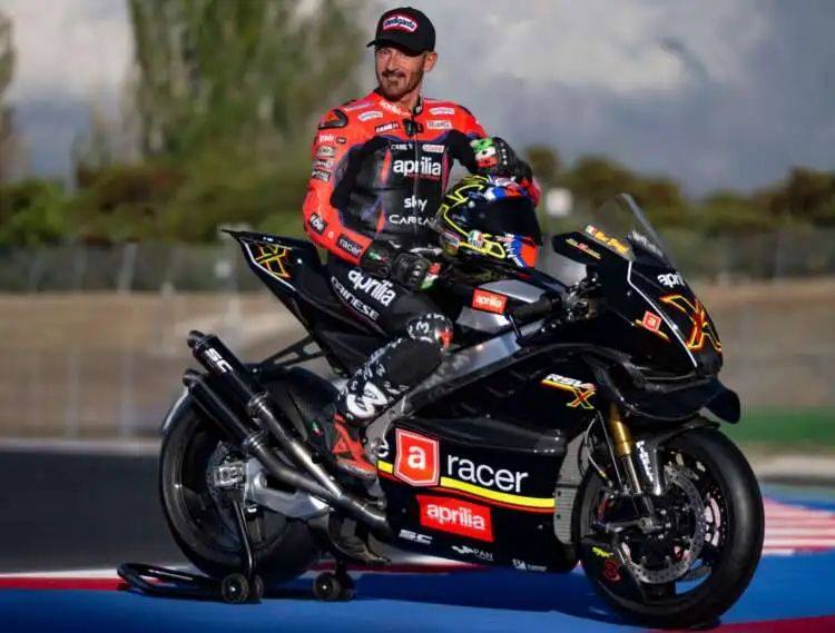 MotoGP车手参与开发,阿普利亚 RSV4 限量版30台正式发售