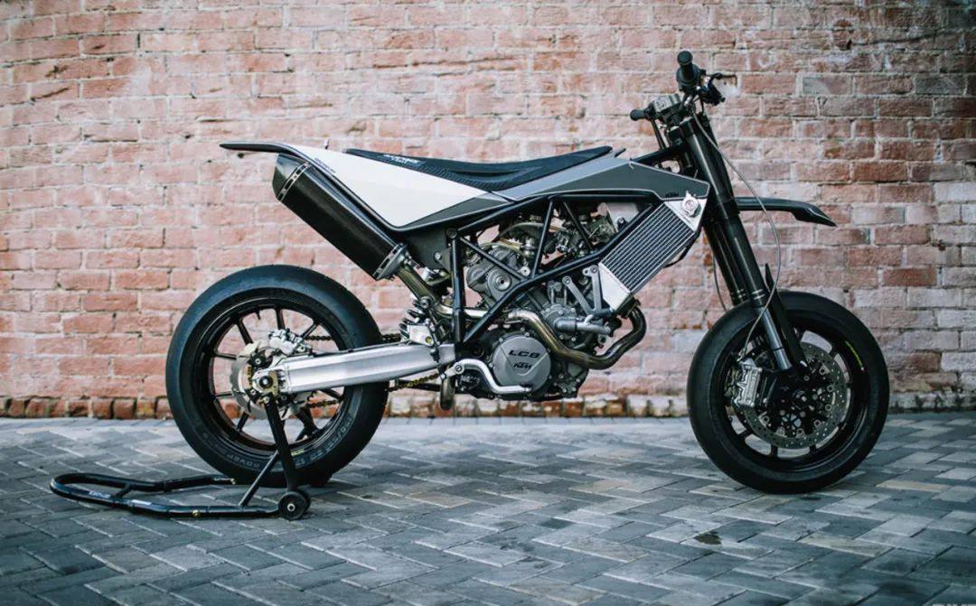 改装分享|KTM 950 SM 超级滑胎