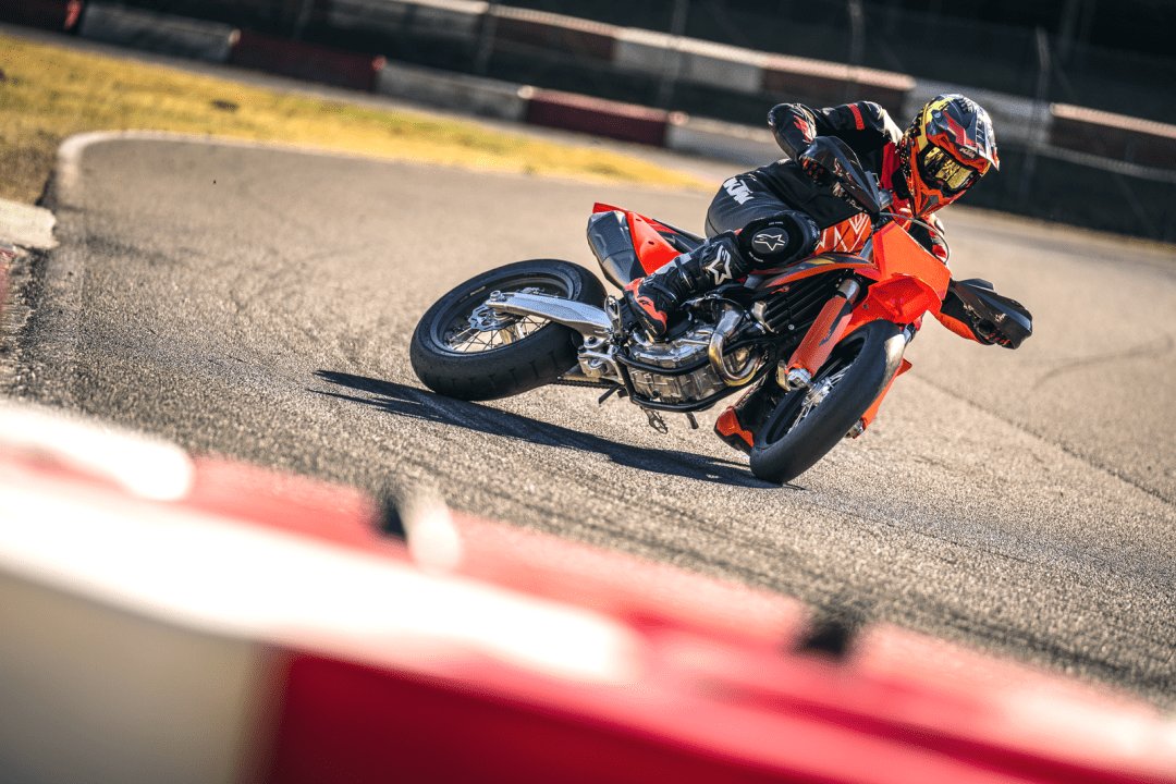 KTM 2026 Supermoto 公路越野赛车 450 SMR