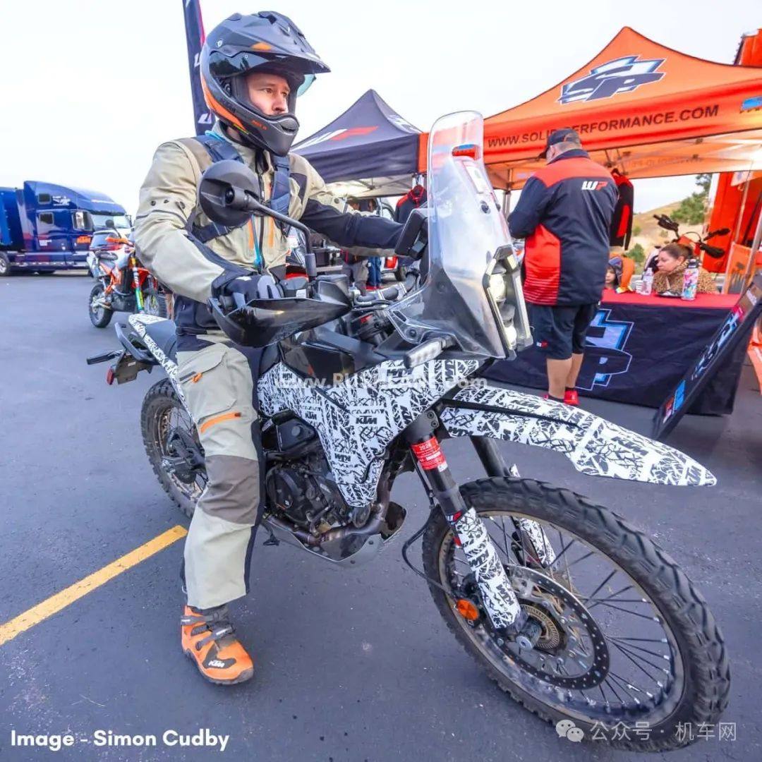 新款390ADV R,KTM硬派入门探险来了