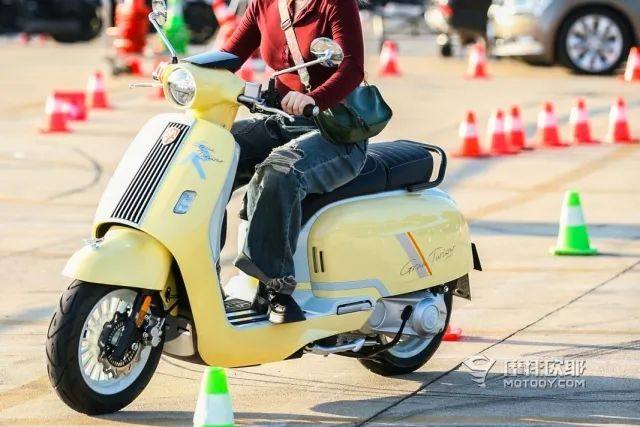 13980元起RA复古踏板再出新,个性铁皮羊GP150MT Cross同步预售