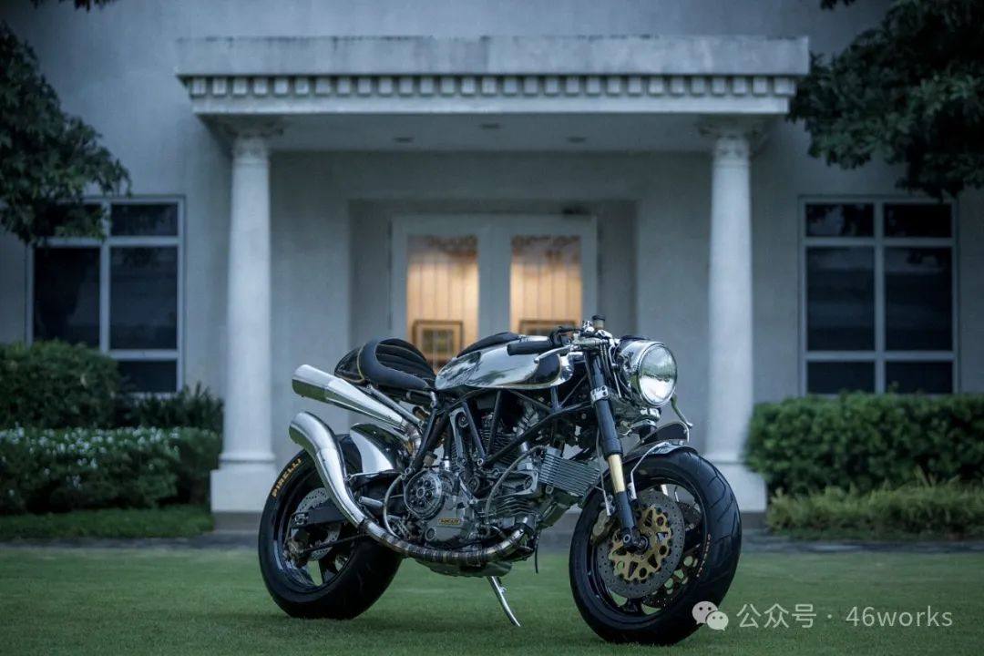 急速复古：杜卡迪900SS