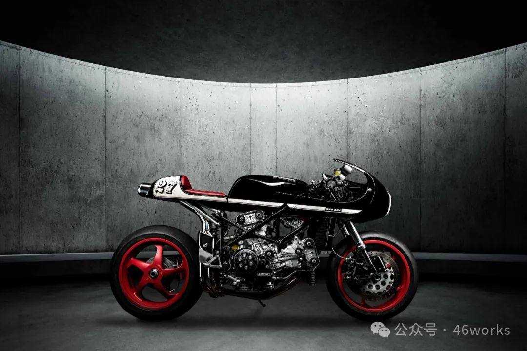 传奇再生:Ducati 916