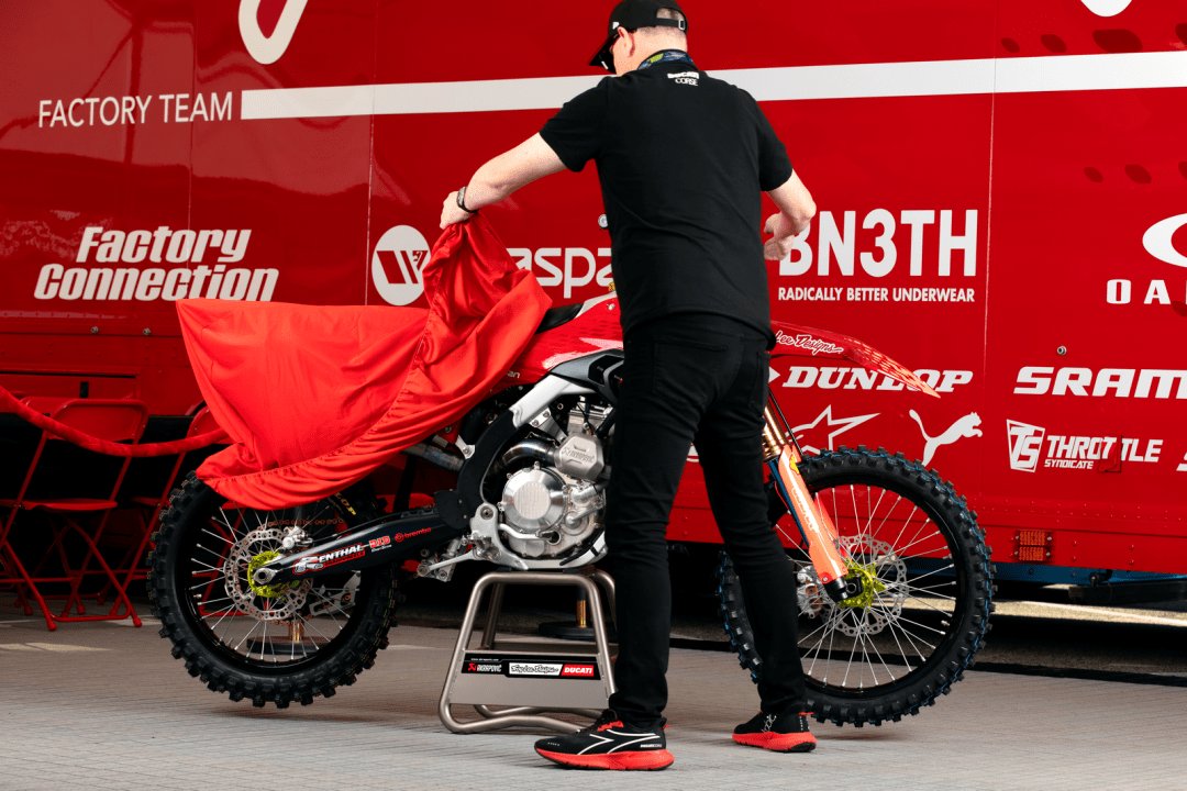 杜卡迪 Desmo450 MX 将亮相美国 2025 AMA Supercross