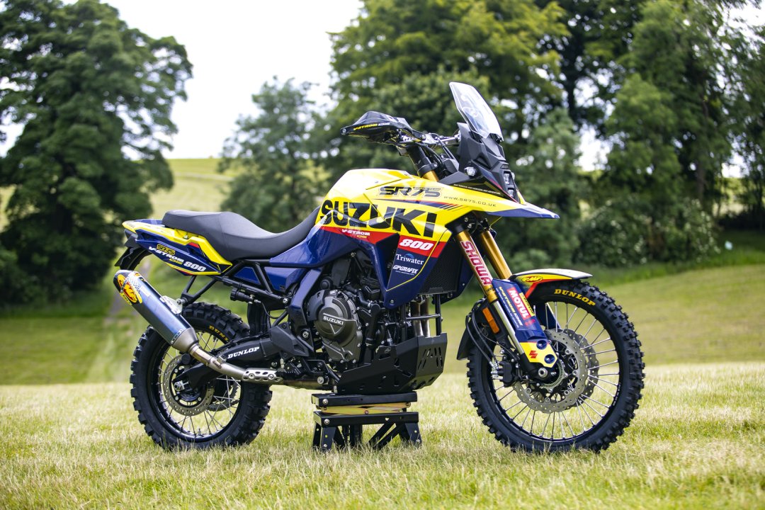 改装:RM-Z 风格的 Suzuki DL800DE 拉力版