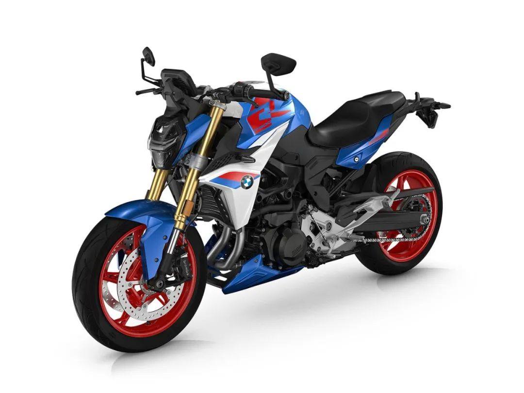 宝马F900R/XR发布新款,升级全可调的减震、电控小幅度提升