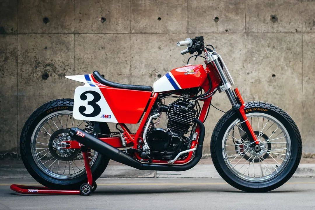 扬尘之王：Honda RS600 | 每日一车