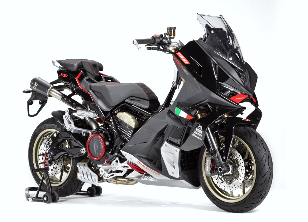 细节特写:Italjet 跑车踏板 Dragster 700 Twin 工厂限量版