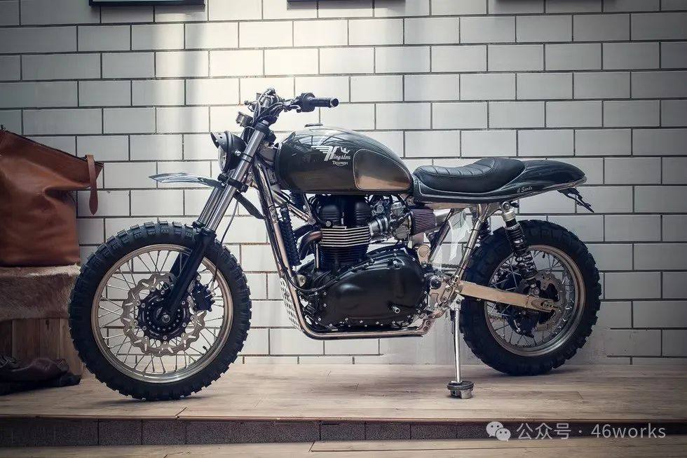 草地狂飙：Triumph Scrambler