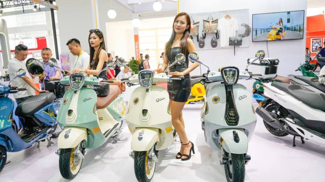 北京摩展丨雅典娜新车,女王、战神两款150,售价均为12980元