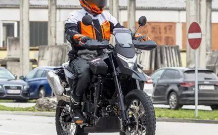 春风 800NK 运动休旅ADV国外曝光,与 KTM 的深度结合
