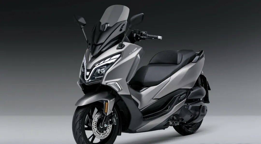 豪爵TVL350价格被曝光、普通版2字开头、尾箱版本3.4开头落地价格达3.8万左右