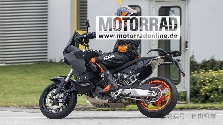 经典的复活?KTM 990 SMT全新路试照曝光丨业界