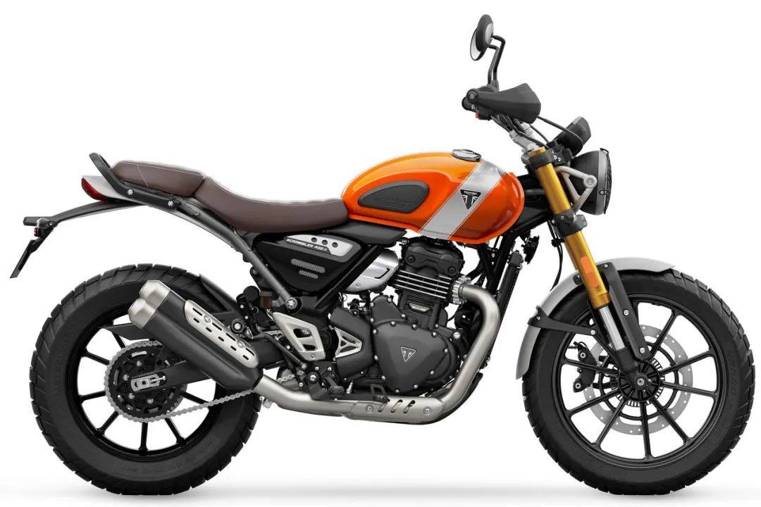 凯旋发布2026款Scrambler 400X,斜条双色调油箱全新涂装