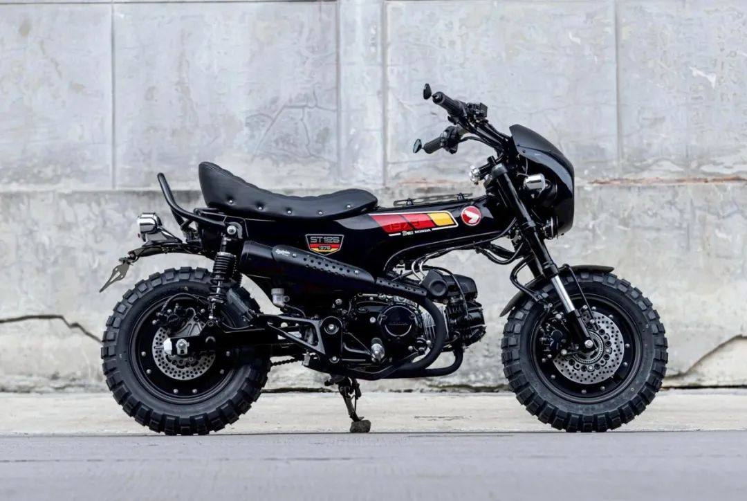 胖轮大脚：Honda Dax 125 | 每日一车