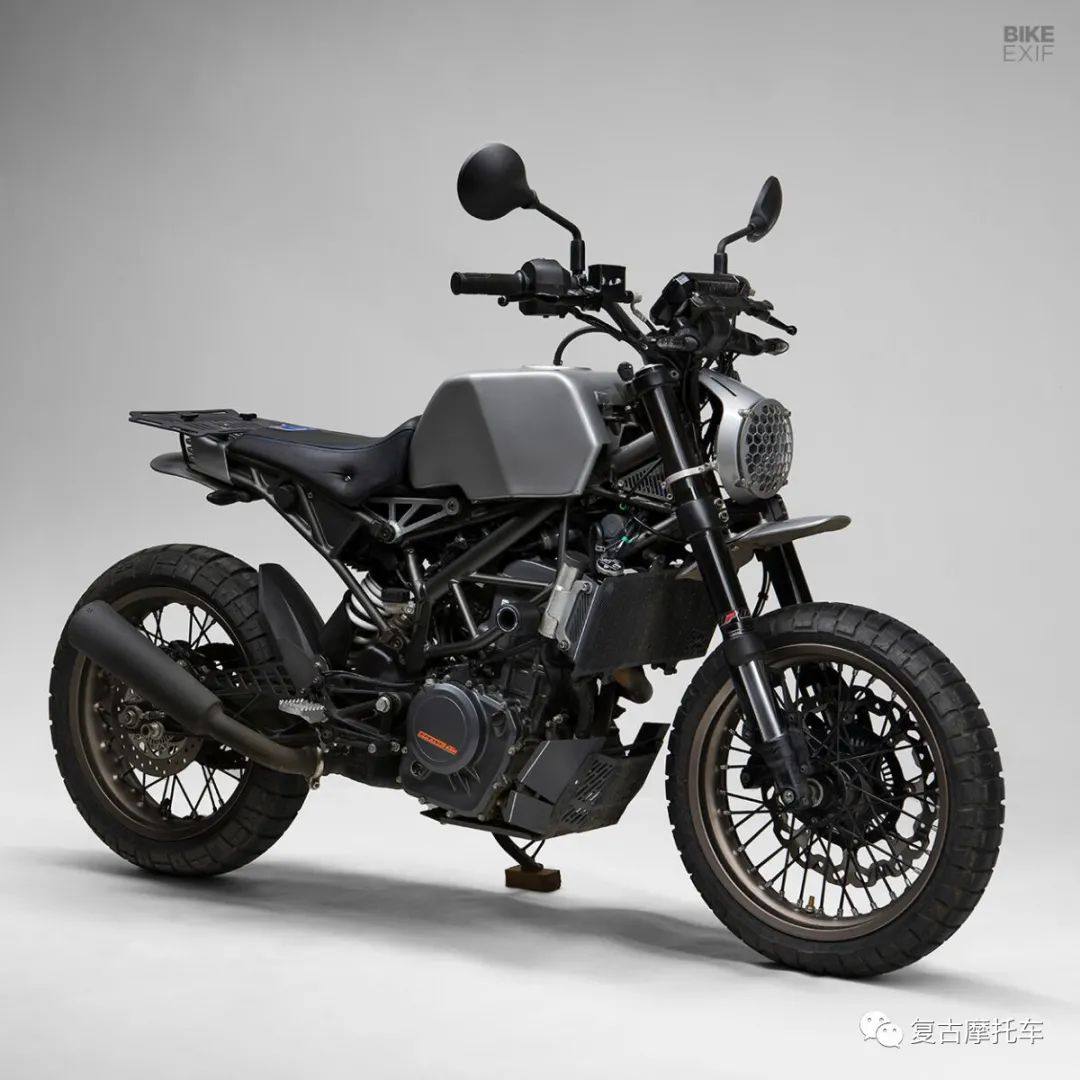 除了车灯还行,其它改的一般 KTM 390 DUKE | 每日一车