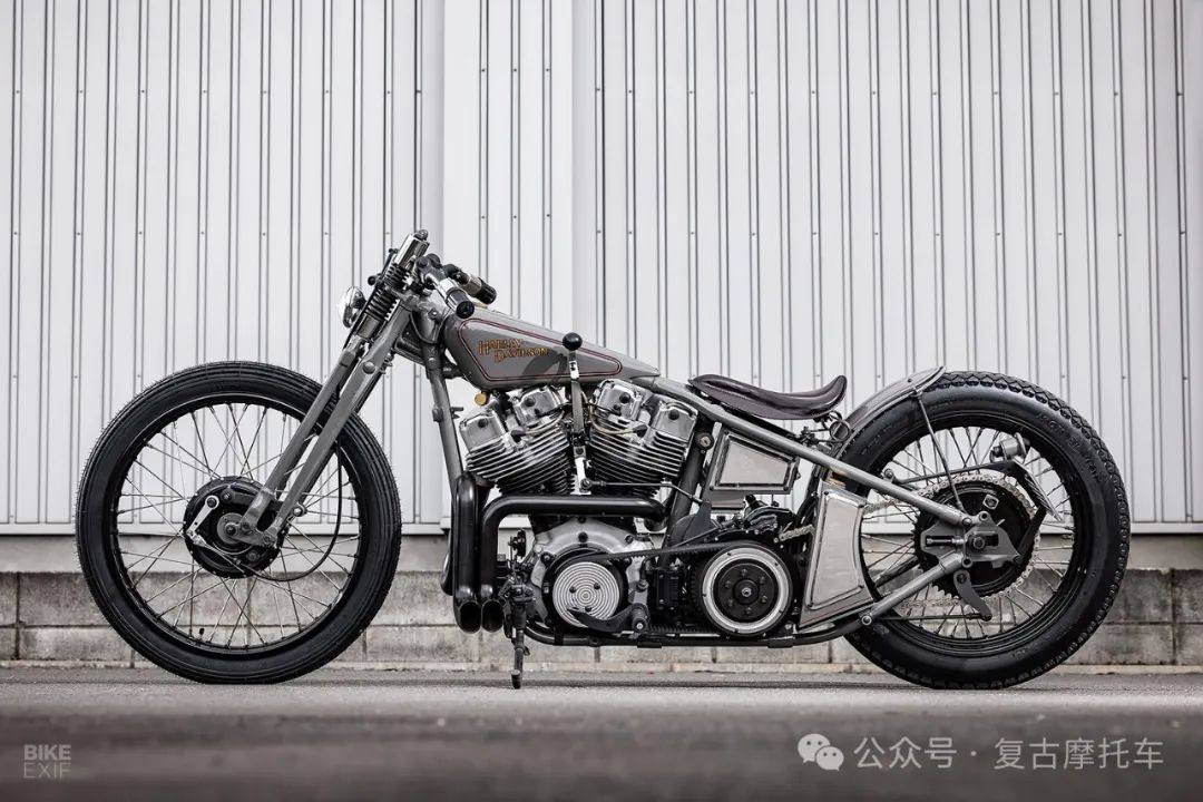 完美的改装也不过如此了吧?排气管的设计是亮点!HARLEY SHOVELHEAD BOARD TRACK | 每日一车