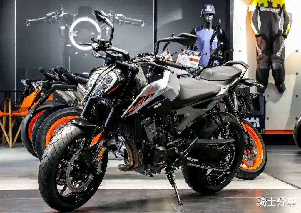 官宣降价6700元,KTM790 DUKE便宜了,你会选?
