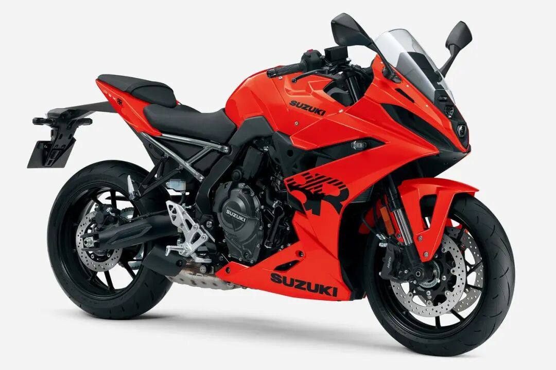 铃木发布2026款GSX-8R,烈焰橙皮肤新色登场