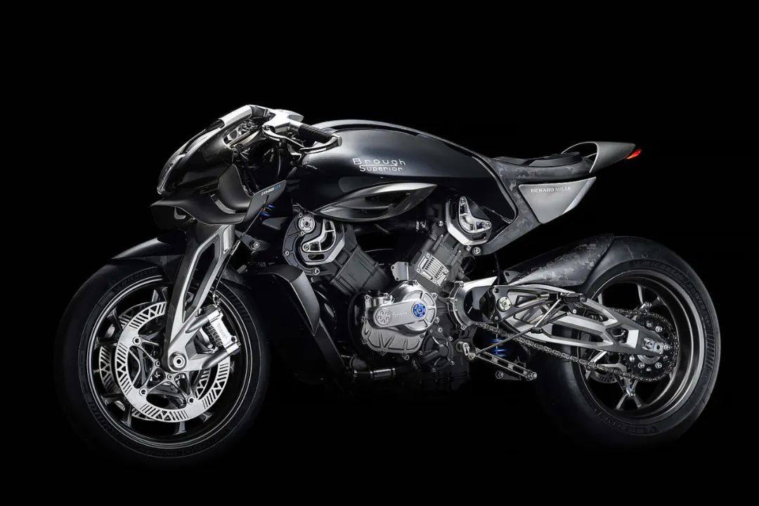 速度珠宝:Brough Superior RMB01 | 每日一车