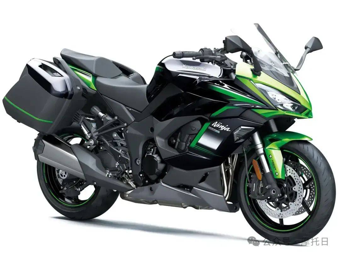 川崎发布Ninja1000SX Plaza衍生版，标配两大边箱容量加倍