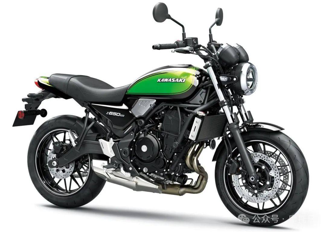 川崎发布2025款Z650RS,油箱标志返古设计、配色更复古