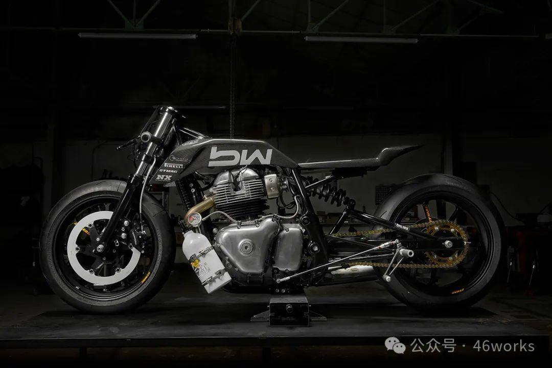 直线狂兽：Royal Enfield GT650